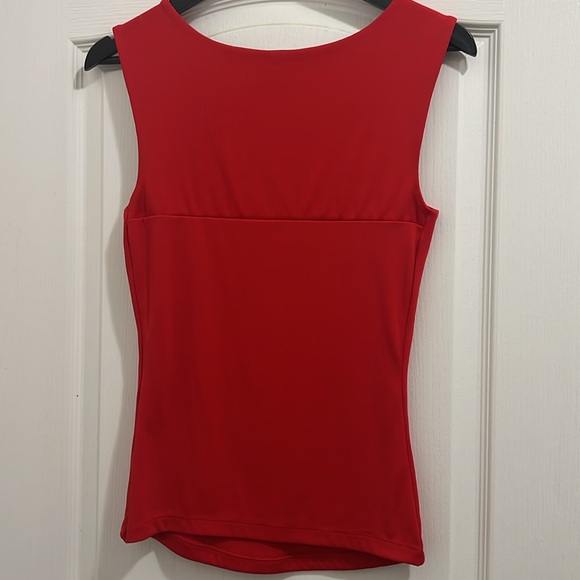 Cache beautiful red tank top size M excellent condition - Picture 4 of 6